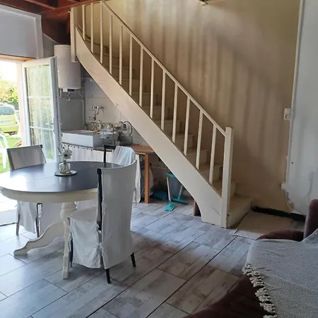 Modeste, Fonctionnel Apartment Le Bourdet